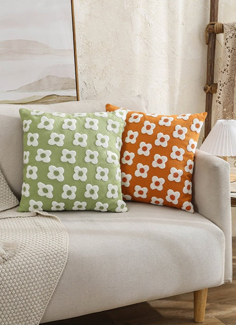 Funda de Cojín LuxeBloom Artisan | Exquisito bordado de margaritas para un toque de elegancia y confort en tu decoración del hogar