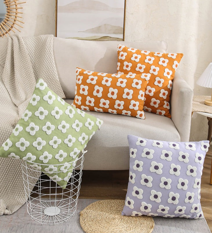 Funda de Cojín LuxeBloom Artisan | Exquisito bordado de margaritas para un toque de elegancia y confort en tu decoración del hogar