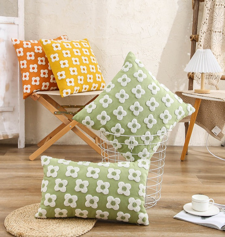 Funda de Cojín LuxeBloom Artisan | Exquisito bordado de margaritas para un toque de elegancia y confort en tu decoración del hogar