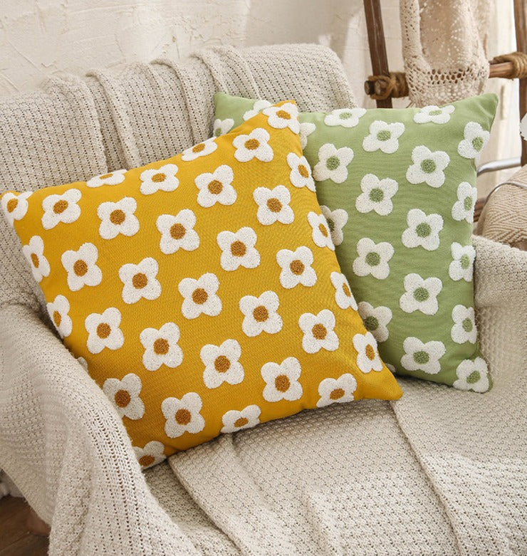 Funda de Cojín LuxeBloom Artisan | Exquisito bordado de margaritas para un toque de elegancia y confort en tu decoración del hogar