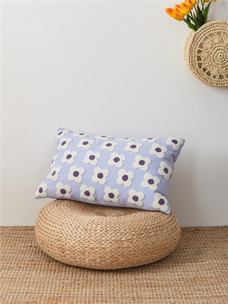 Funda de Cojín LuxeBloom Artisan | Exquisito bordado de margaritas para un toque de elegancia y confort en tu decoración del hogar